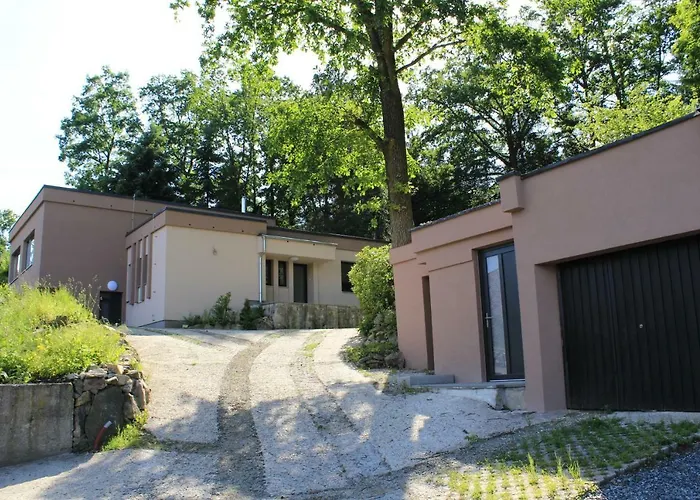 Lom Villa