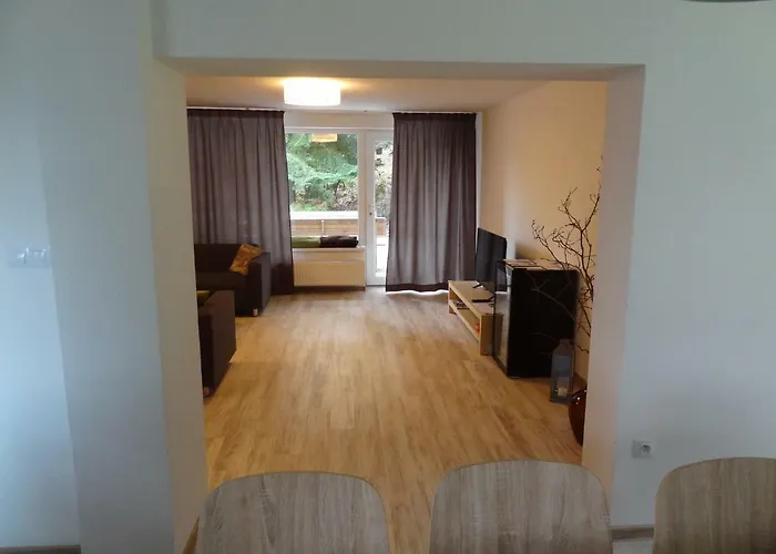 Lom Villa